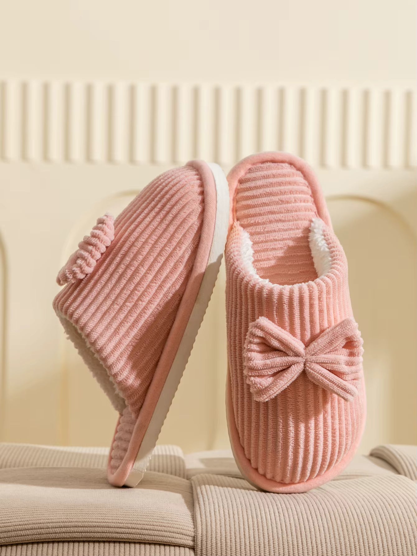 Bow slippers